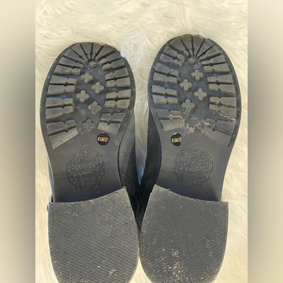 Vince Camuto VC-Webey Gray Suede Leather Ankle Booties...Size 6.5 - Picture 9 of 13